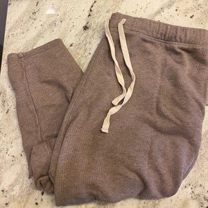 Universal Thread joggers